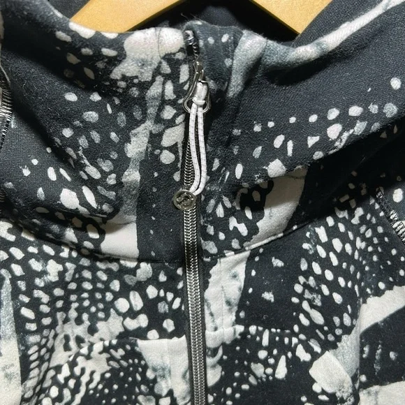 Lululemon Scuba Hoodie III Static Mist White Black/Black Size 8 - Picture 3 of 9